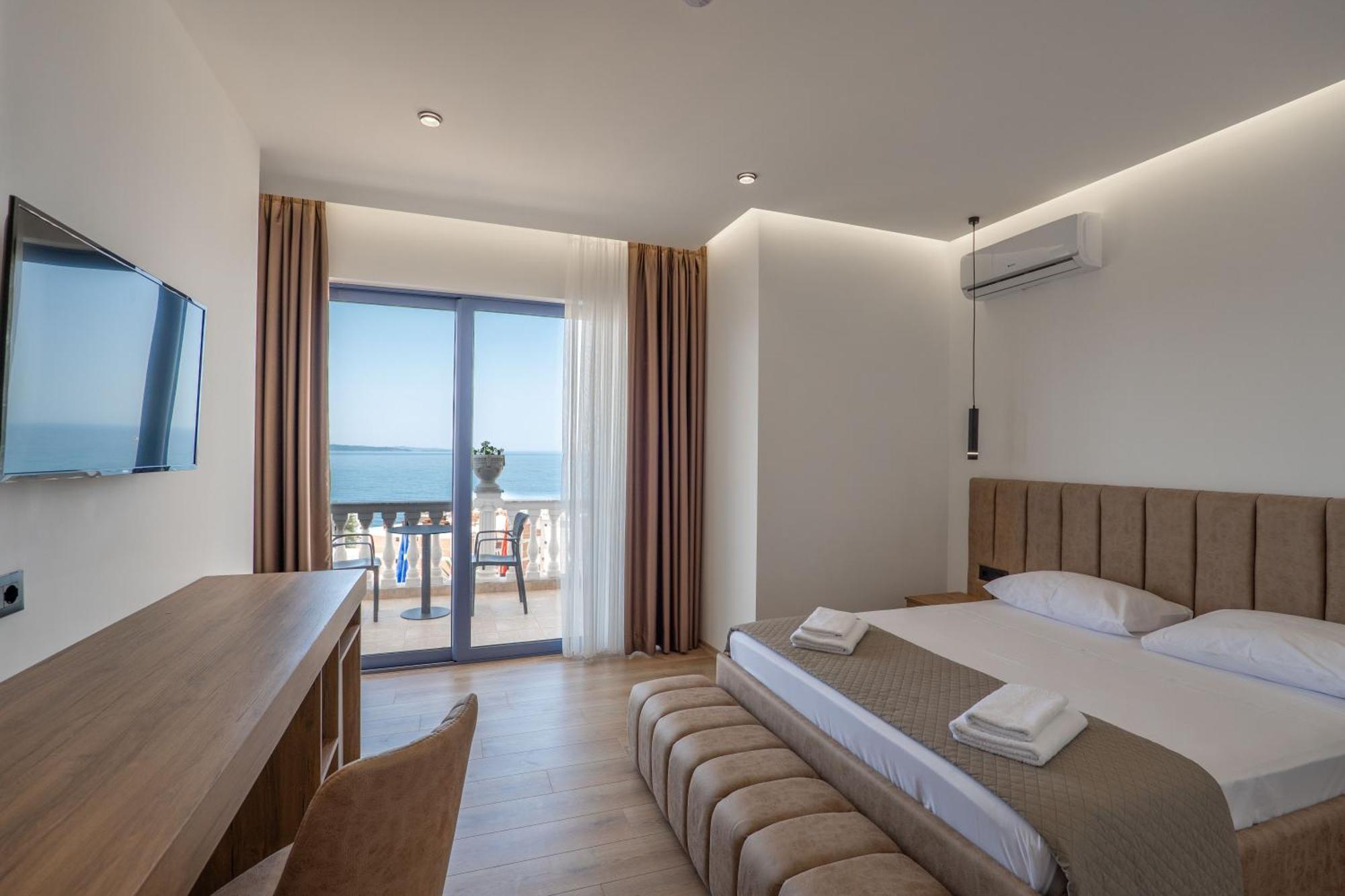 Keos Hotel Sarande Exterior photo