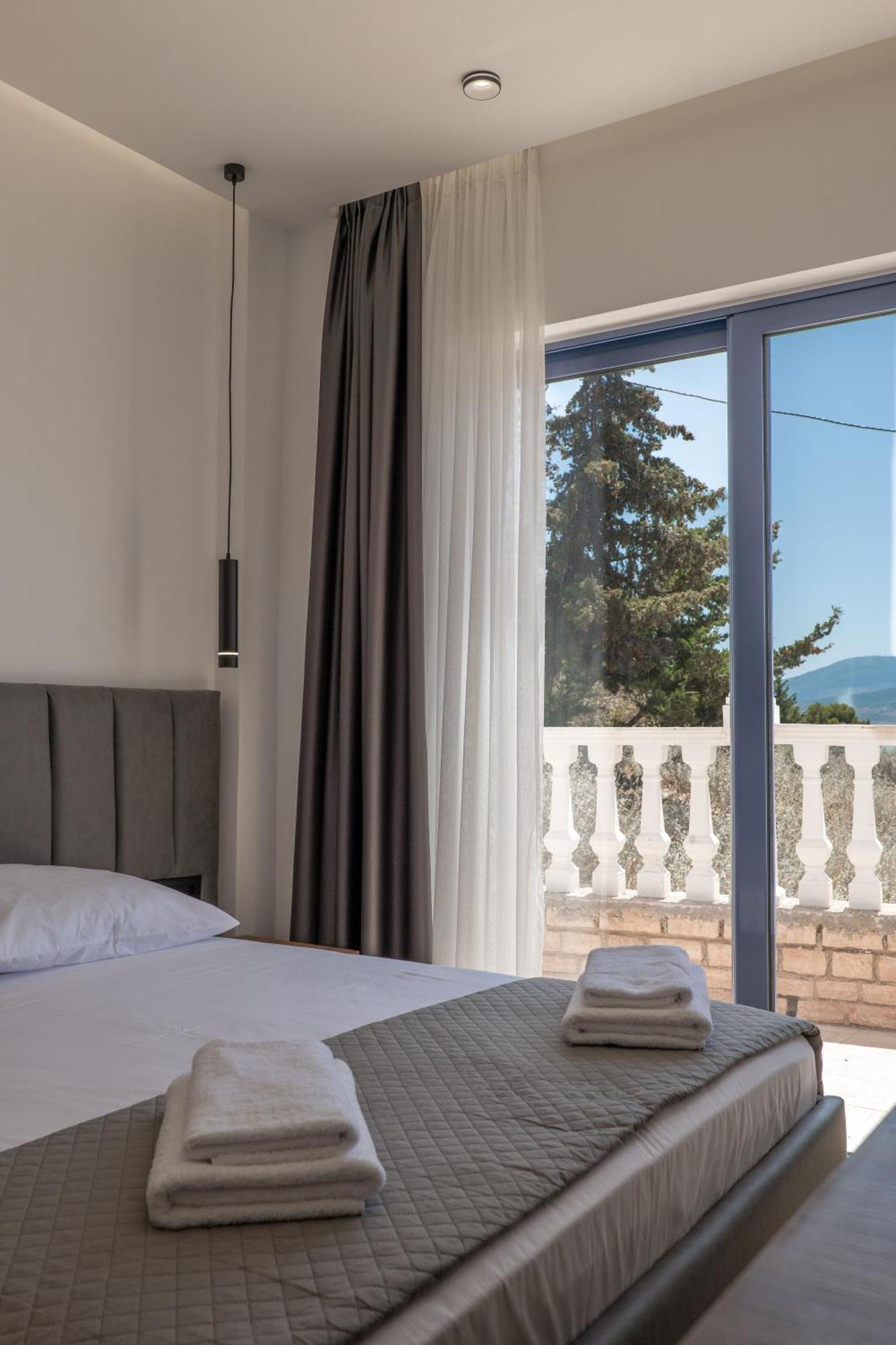 Keos Hotel Sarande Exterior photo