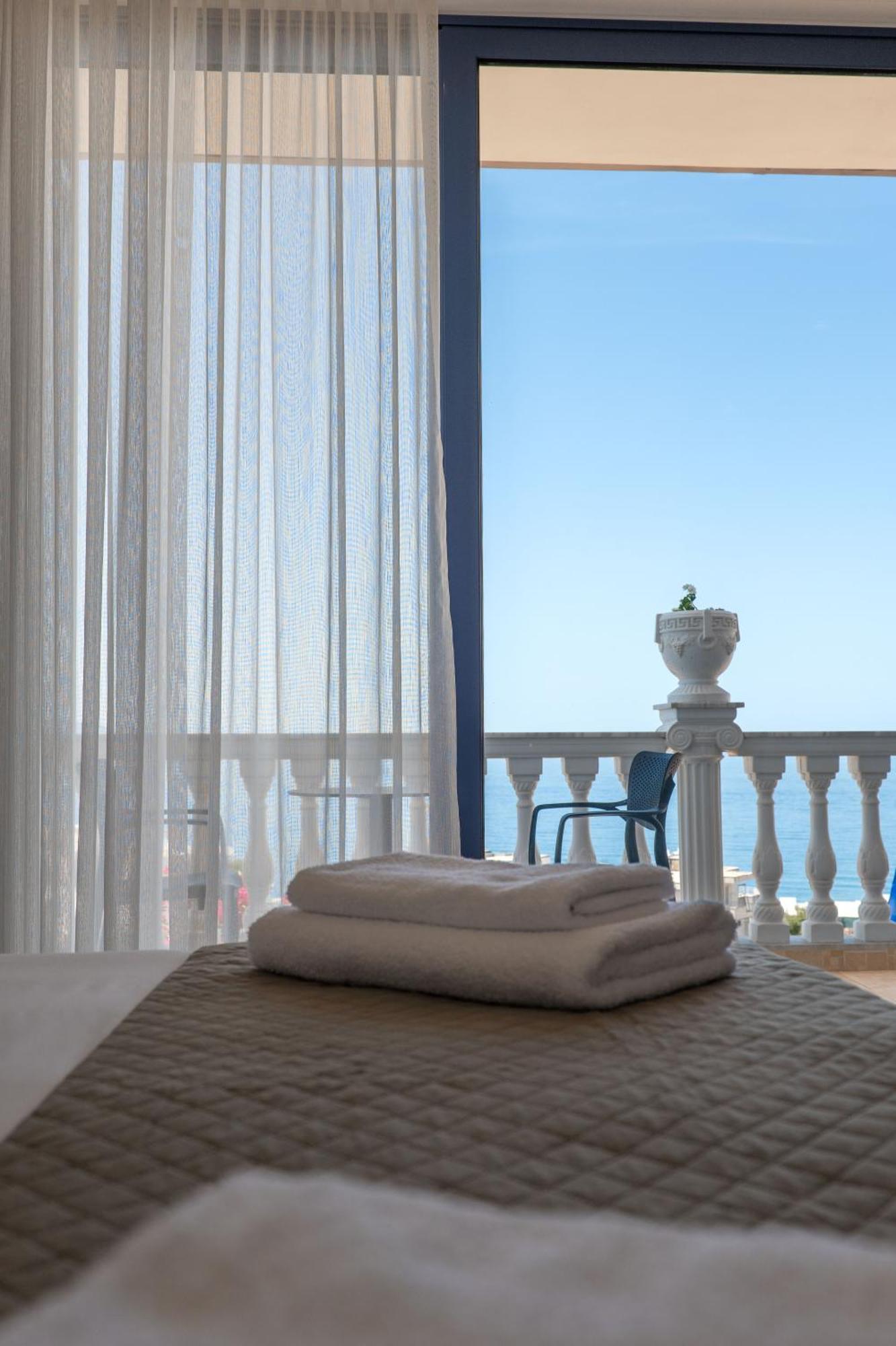 Keos Hotel Sarande Exterior photo